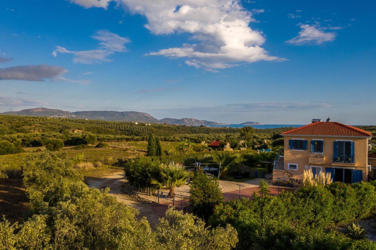 Villa Finiki Messinia Upstairs ภายนอก รูปภาพ