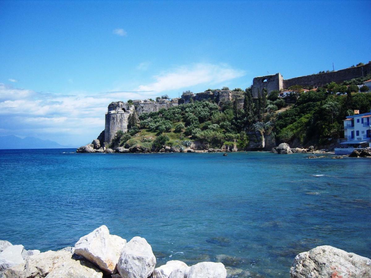 Villa Finiki Messinia Upstairs ภายนอก รูปภาพ